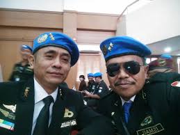 Menurut keterangan polisi, sunda empire memilki simpatisan sekitar 1.000 orang yang tersebar di seluruh jawa barat hingga aceh. Petinggi Sunda Empire Aceh Mengundurkan Diri Dialeksis Dialetika Dan Analisis