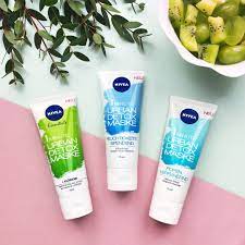 Detox In Nur Einer Minute Unsere Urban Skin Detox Masken Sorgen Fur Spurbar Reine Und Gesund Aussehende Haut Welche Verw Detox Maske Schonheit Gesicht Pflege