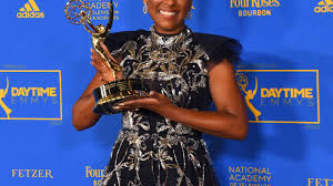 Elisa Zarzur usa bolsa Christian Dior - Etiqueta Unica