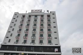 2 hours drive from putrajaya, cyberjaya or klia. Summit Signature Hotel Slim River Malaysia