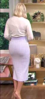 Reddit holly willoughby