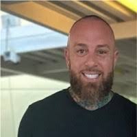 Steve Kase's Instagram, Twitter & Facebook