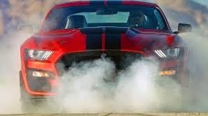 Matt smith test drive review 2021 Mustang Shelby Gt500 700hp Most Powerful Street Legal Ford Youtube