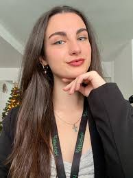 Kelly Dadioti (@kelly.24fit) • Instagram photos and videos