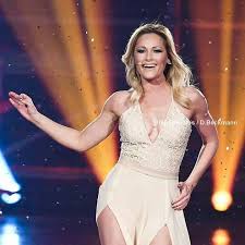 Pin Von Helmut Sauerbrei Auf Helene Fischer Helene Fischer Bilder Promis Happy Birthday