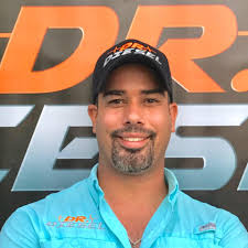 Saludos a toda la comunidad! Las gasolineras en La Ave. Barbosa en San Juan  estan competitivas! Si estan por el area aprovechen!! #drdiesel