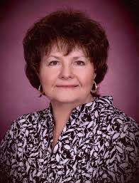 Danielle Fudge's Instagram, Twitter & Facebook