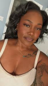 Let me introduce myself 🙋🏼‍♀️👩‍🍳🍽️