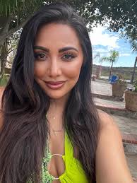 Eu diria do Médio Oriente, Síria ou Líbano.