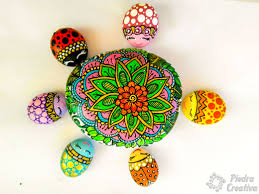 This is a fun and relaxing project for kids and adults alike. Ladybugs Painted On Rocks With Fantasy Piedracreativa