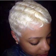 When you do decide to go for a short haircut, play up your natural grey and white hair by cutting it into this short pixie. Platinum Short Grey Hair Hair Styles Finger Wave Hair
