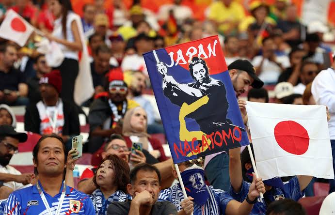 Normal thing to do': Japanese fans tidy up at World Cup | Daily Sabah