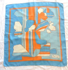 Foulard Carre En Soie De Pierre Cardin