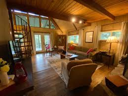 Bear creek cabins with yosemite national park only 19 miles away, bear creek cabins is an ideal base for: 15 Stunning Airbnbs In Yosemite 2021 Edition