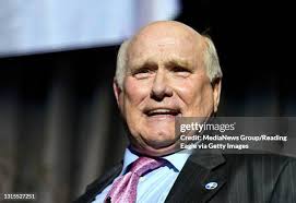 818 Terry Eagle Stock Photos, High-Res Pictures, and Images