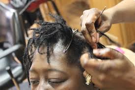 Chicago, il 241 hair braiding salons near you. Englewood Salon Owner Wants To Open Hair Braiding School Englewood Chicago Dnainfo