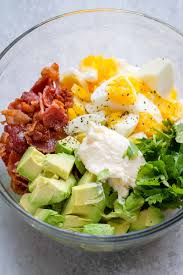 Creamy Avocado Egg Salad With Crispy Bacon Avocado Recipes Lunch Recipes Healthy Healthy Snacks Recipes