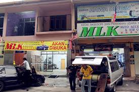 So far ok la kedai ni.masa kami mula2 sampai tu takde orang.tak lama lepas tu bukan main ramai orang sampai order aku pun kelaut.ikan siakap 3 rasa tak sampai2.total makan kat sini rm130.dah siap tolak ikan yang tak. Mlk Auto Accessories Air Cond Service Home Facebook