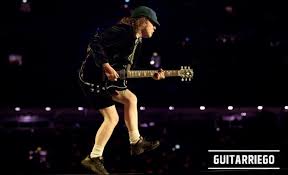 Angus Young Style Et Tonalite Du Guitariste Ac Dc Guitarriego