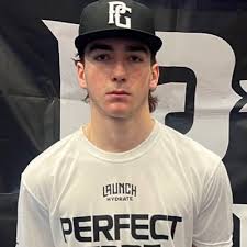 Calvin (@CalvinDecker99)