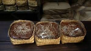 Ini merupakan symbol doa agar sang pengantin bahagia dalam kehidupan pernikahannya. 10 Ide Jenis Kue Hantaran Lamaran Semua Manis Seperti Dia