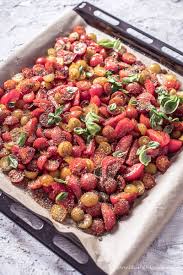 Tomatensauce Aus Ofengerosteten Tomaten Wahnsinnig Aromatisch Life Is Full Of Goodies Rezept Tomaten Sauce Tomatensauce Tomaten