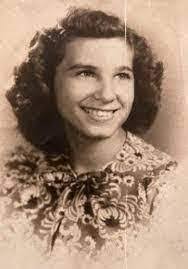 Loretta Mccallister's Instagram, Twitter & Facebook