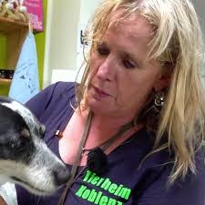 Kristin Hoefer's Instagram, Twitter & Facebook