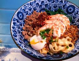 The super kitchen chilli pan mee has become a trending favourite among the younger crowd. åˆ€å‰Šé¢ Shaved Noodles Chilli Pan Mee Style Budgetpantry Singapore Mummy Blog On Food Recipe Baby