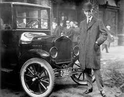 In his free time, he started building prototype internal combustion engines and testing them. Henry Ford The Mind Of A Dictator By Flash Gandini Medium