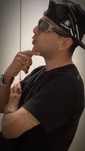 ‏Lyric chai kada ho k !!