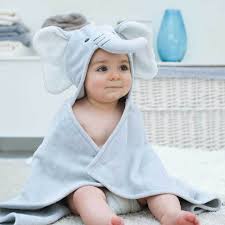 A blanket is a baby's most trusted companion, so naturally parents want their child to have the softest, cuddliest experience. Blue Elephant Baby Shower Theme Ideas