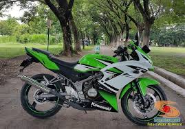 Pertarungan #cbr250rr vs #ninja vs #r25 di kelas ap 250 seri 5 sentul. Penampakan Kawasaki Ninja 150 Rr 30th Anniversary Edition Motor Ninja 2 Tak Edisi Spesial Gans Setia1heri Com