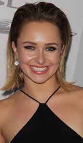 For demi's look, ask your hairstylist to give you an edgy haircut we mean her sleek hair is boyish and effortlessly chic at the same time. 10 Stunning Wet Hairstyle Ideas
