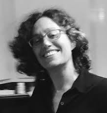 Amanda Abrams's Instagram, Twitter & Facebook