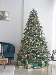 John Lewis Reveals Its Top Christmas Decorating Trends For 2020 Christmas Themes Decorations Christmas Tree Themes Amazing Christmas Trees