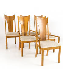 I have existing disc issues in my back from old lifting and football injuries and have never had issues with this chair. Broyhill Brasilia Style Singer Mid Century Oak Highback Dining Chairs Set Of 6