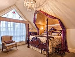 Sapphire Room Abigail S Hotel Victoria Bc Www Abigailshotel Com Honeymoon Rooms Hotel Victoria Romantic Hotel