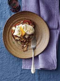 Poached Eggs With Mushrooms And Tomatoes Healthy Breakfast Mushroom Recipes Stuffed Mushrooms