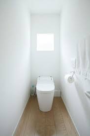 muji house vision 無印良品は優れた事例や豊富な情報を吟味して紹介することを通して ご自身の家を自ら構想し つくり上げていく方々を応援します シンプル トイレ トイレ おしゃれ トイレのアイデア
