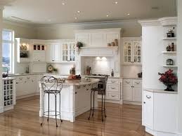 Kitchen Decorating Ideas White French Country Kitchen Decorating Modern Furniture White Kitchen Decorating Ideas Bhg Model Dapur Dapur Pedesaan Interior Dapur