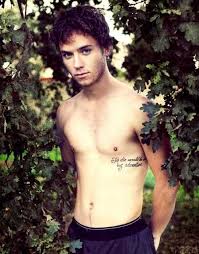 Jeremy Sumpter Peter Pan Has A Peter Pan Tattoo Xd Jeremy Sumpter Peter Pan Jeremy Sumpter Peter Pan