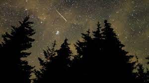 Miłośników astronomii czeka wtedy maksimum roju perseidów. Jdpzt1dj Iz5mm