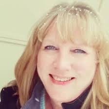 Diane Townes's Instagram, Twitter & Facebook