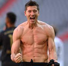 Michal lewandowski is an actor, known for weekend (2011), syn królowej sniegu (2017) and drzazgi (2008). Fc Bayern Lewandowski Bricht Gerd Mullers Torrekord Welt