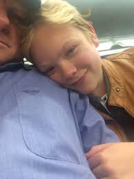 Barbie Layt (@BarbieL8)