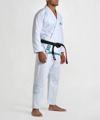 Résultat de recherche d'images pour "jiu jitsu gi"