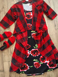 And that is it my friends! Lularoe Red And Black Buffalo Plaid Shirley Kimono Over Floral Nicki Dress Outfit Idea Cold Weather Fashion Lula Roe Outfits Outfits