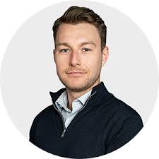 Physics professor tests his research in wingsuit championships