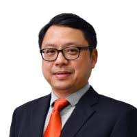 Edmund Hee's Instagram, Twitter & Facebook